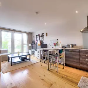 Guestready - Bright Modern 1 Bed Close To Centre Edinburgh
